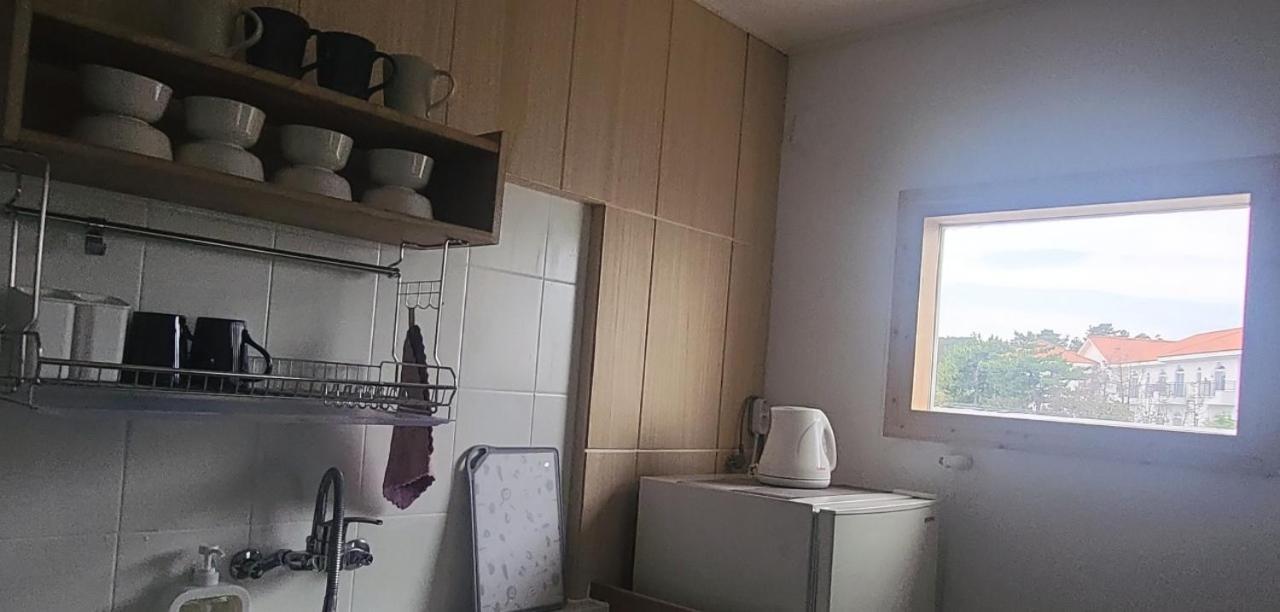 Jeju Soroan Pension Seogwipo Ngoại thất bức ảnh