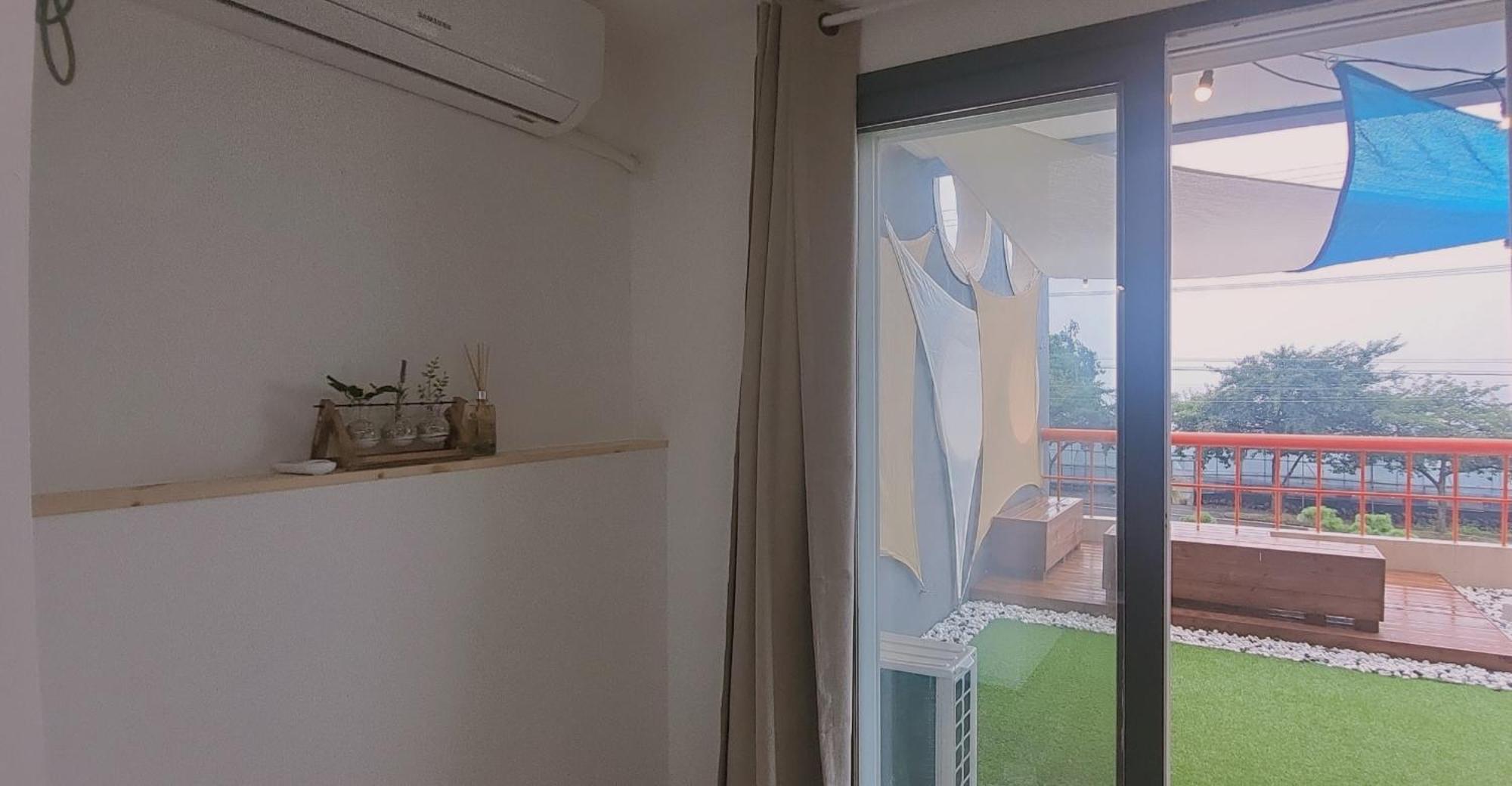 Jeju Soroan Pension Seogwipo Ngoại thất bức ảnh